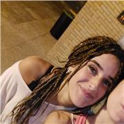 Ragazza diplomata in liceo linguistico offre ripetizioni di lingue